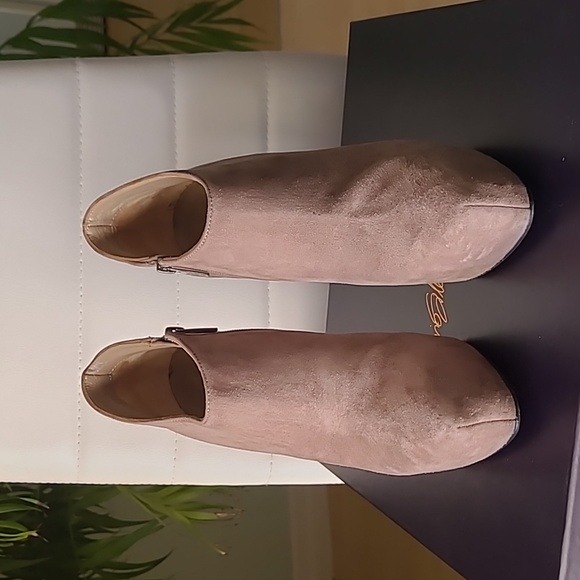 Lezilla Leather Platform Boots ❤️ - Picture 5 of 12